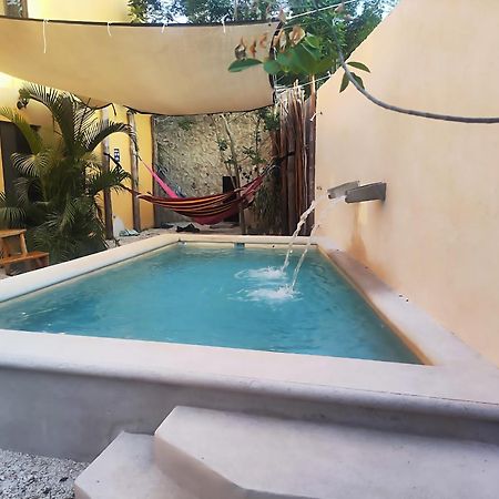 New Friends Hostel & Bar Adults Only วัลลาโดลิด ภายนอก รูปภาพ