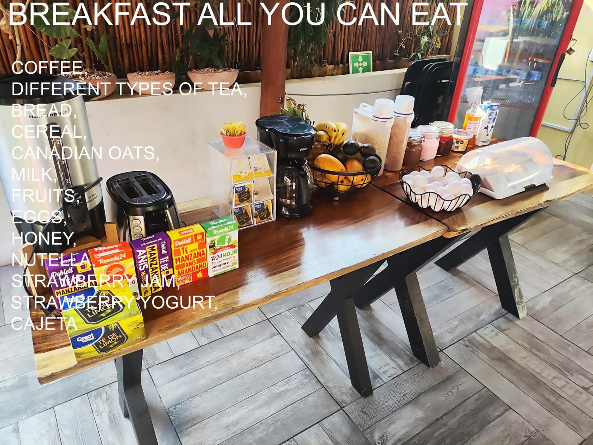 New Friends Hostel & Bar Adults Only วัลลาโดลิด ภายนอก รูปภาพ